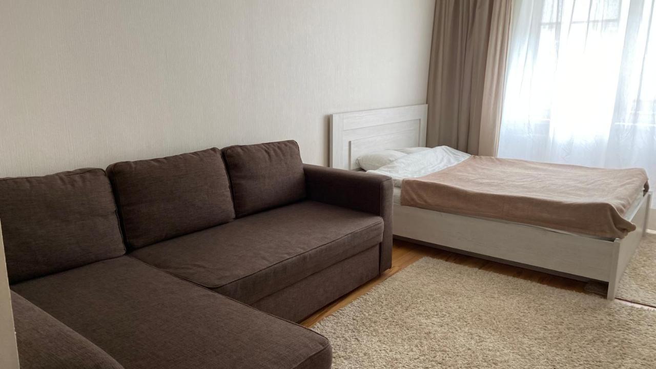 Apartments On Limozha กรอดโน ภายนอก รูปภาพ